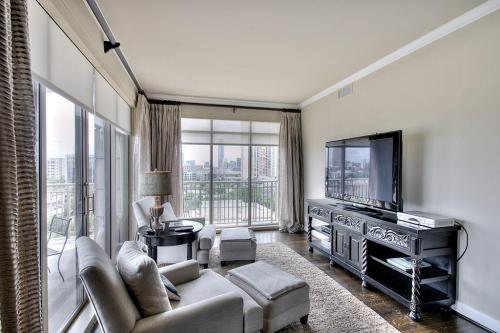 Metropolitan Living