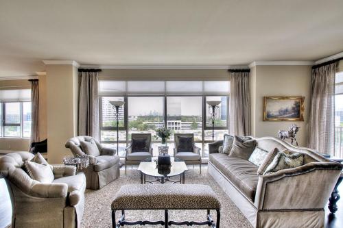 Metropolitan Living